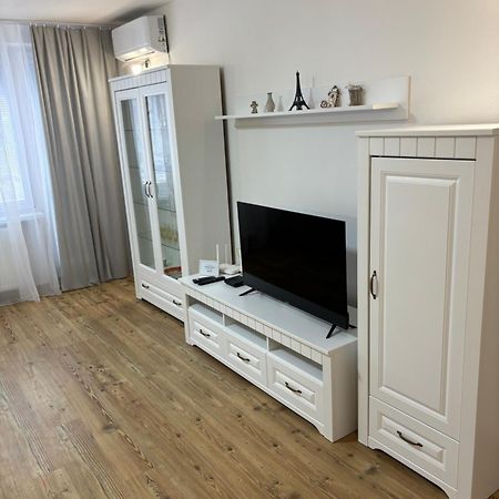 City Heart Luxury Apartment Nové Zámky Kültér fotó