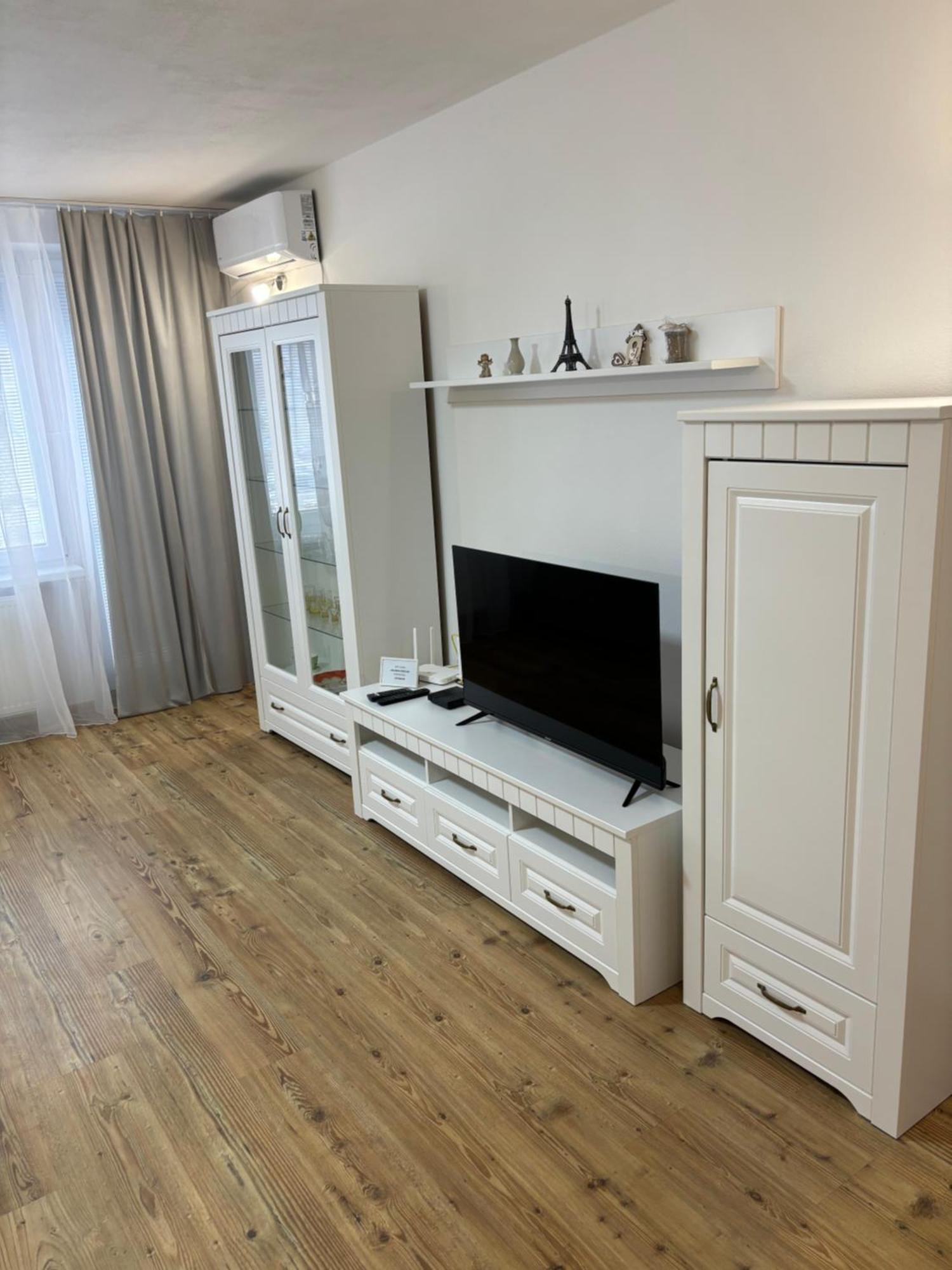 City Heart Luxury Apartment Nové Zámky Kültér fotó