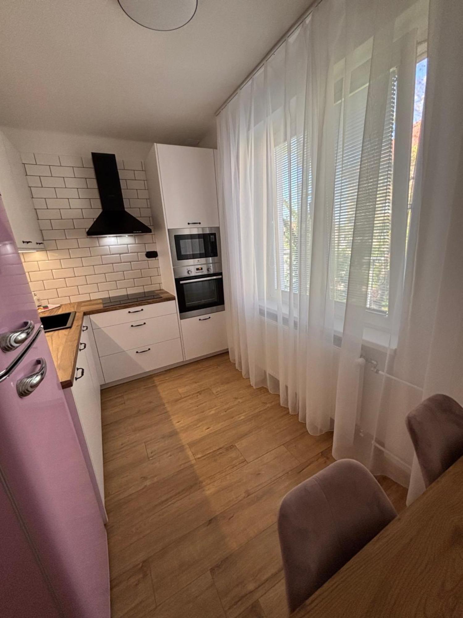 City Heart Luxury Apartment Nové Zámky Kültér fotó